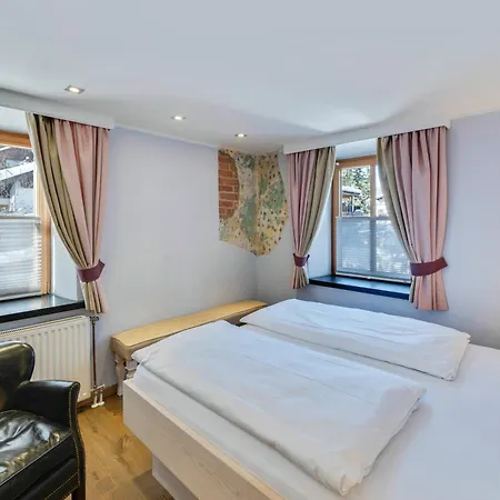 Design Anna * كيتزبوهيل