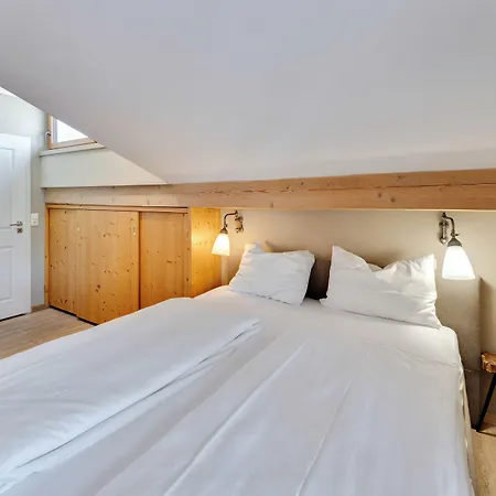 Design Anna * كيتزبوهيل