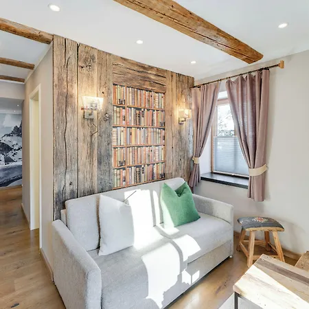 Design Anna كيتزبوهيل