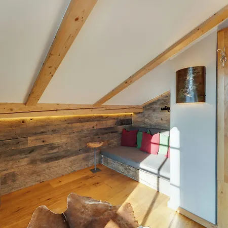 Design Anna * كيتزبوهيل